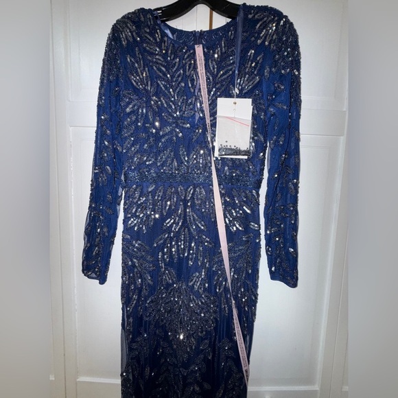 NWT | Mac Duggal 6023 Midnight Long Sleeve Neckline Embellished Gown Size 6 - Picture 8 of 11